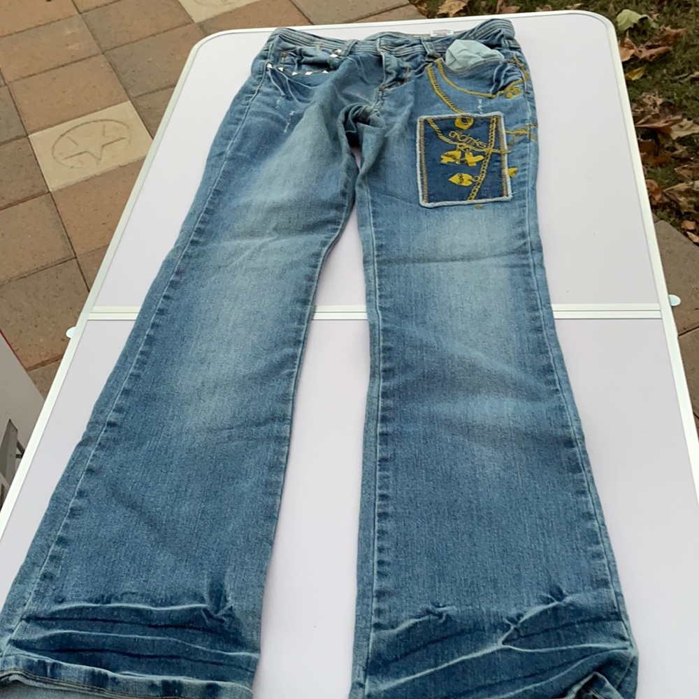 Unique jeans